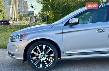 Внедорожник / Кроссовер Volvo XC60 2015 в 