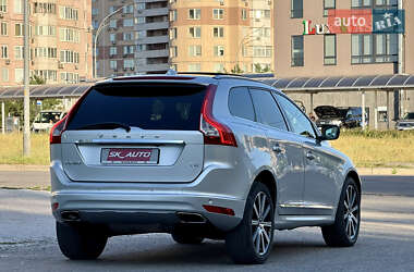 Внедорожник / Кроссовер Volvo XC60 2015 в 