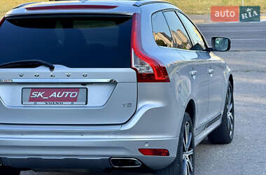 Внедорожник / Кроссовер Volvo XC60 2015 в 