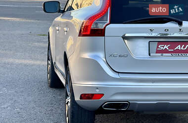 Внедорожник / Кроссовер Volvo XC60 2015 в 