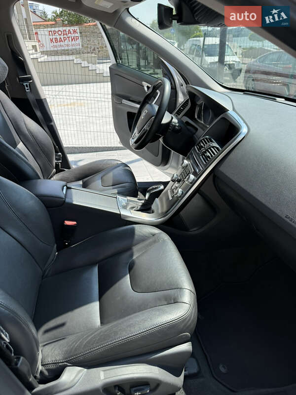 Позашляховик / Кросовер Volvo XC60 2016 в Тернополі