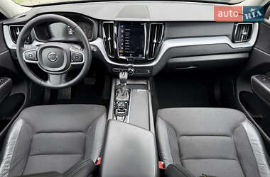 Внедорожник / Кроссовер Volvo XC60 2019 в 