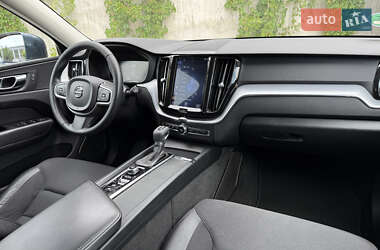 Внедорожник / Кроссовер Volvo XC60 2019 в 