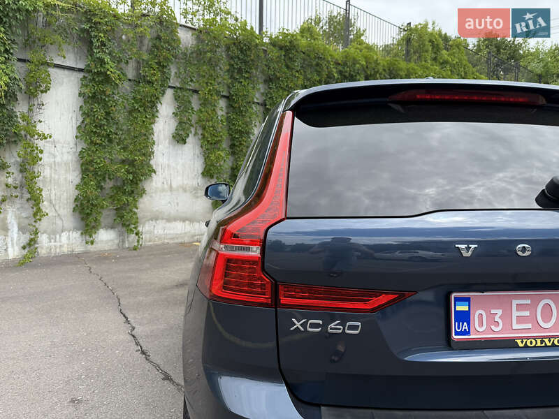 Внедорожник / Кроссовер Volvo XC60 2019 в Ровно