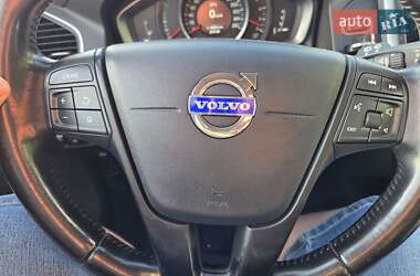 Внедорожник / Кроссовер Volvo XC60 2014 в 