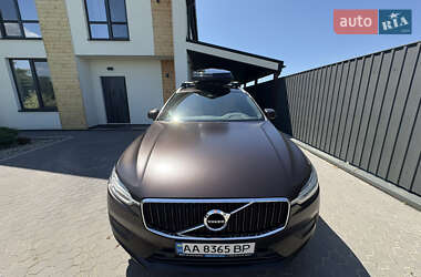 Внедорожник / Кроссовер Volvo XC60 2019 в 