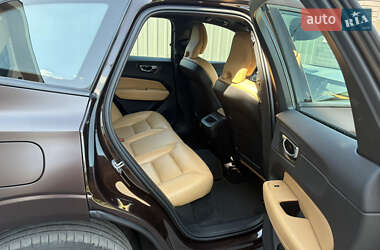 Внедорожник / Кроссовер Volvo XC60 2019 в 