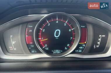 Внедорожник / Кроссовер Volvo XC60 2013 в 