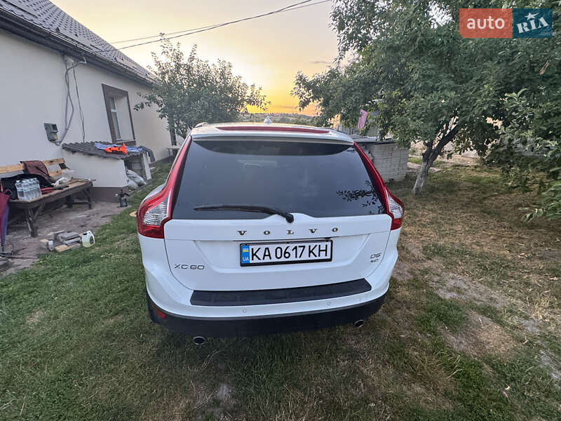 Внедорожник / Кроссовер Volvo XC60 2011 в Киеве