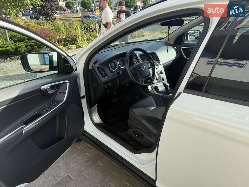 Внедорожник / Кроссовер Volvo XC60 2013 в Львове