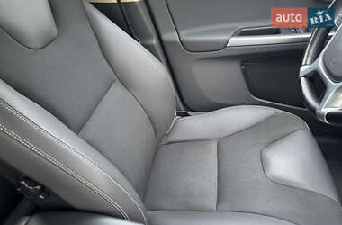 Внедорожник / Кроссовер Volvo XC60 2010 в 