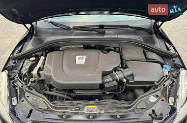 Внедорожник / Кроссовер Volvo XC60 2010 в 