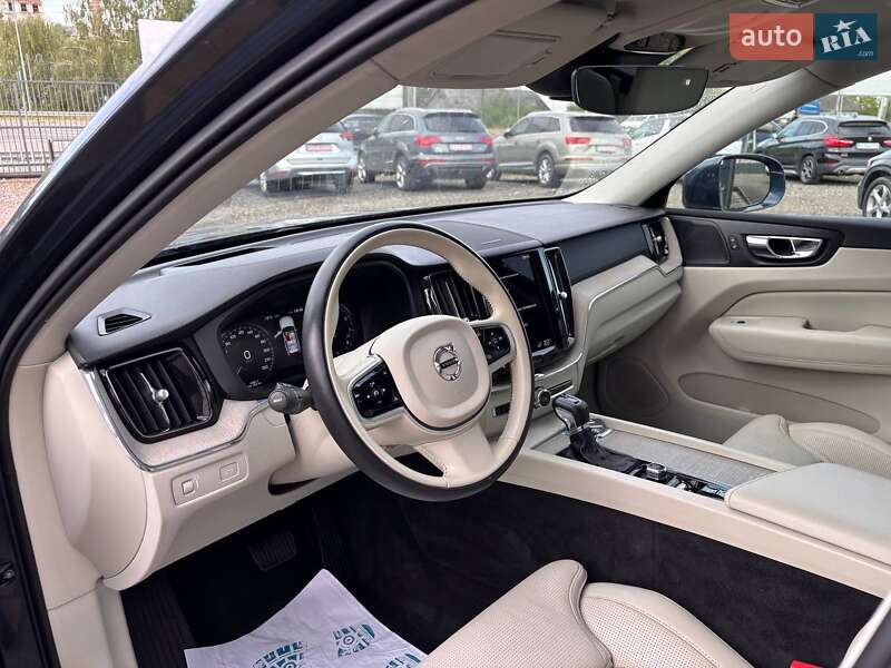 Внедорожник / Кроссовер Volvo XC60 2021 в Львове