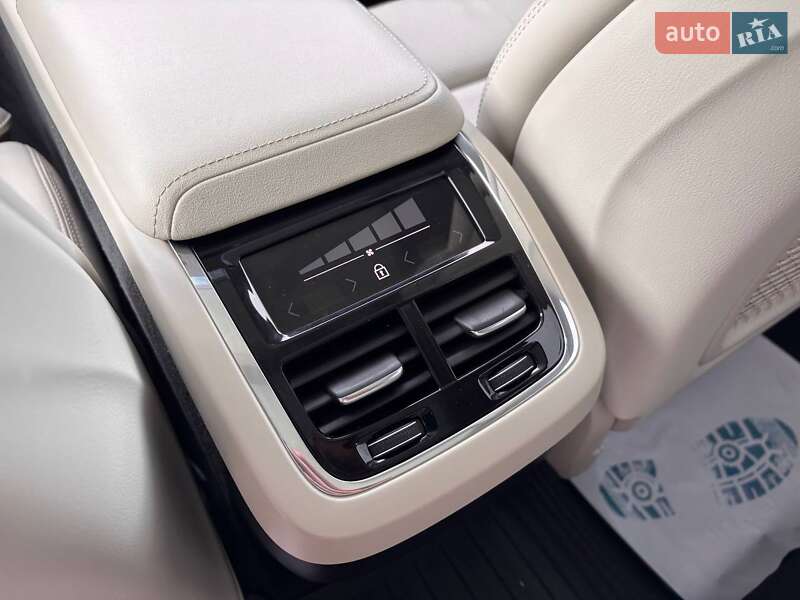 Внедорожник / Кроссовер Volvo XC60 2021 в Львове