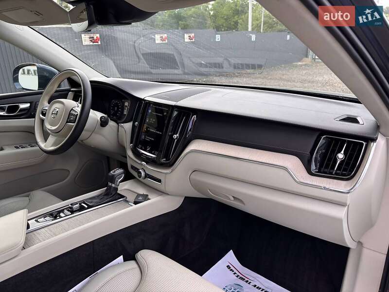 Внедорожник / Кроссовер Volvo XC60 2021 в Львове