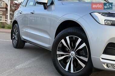 Внедорожник / Кроссовер Volvo XC60 2020 в 
