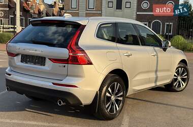 Внедорожник / Кроссовер Volvo XC60 2020 в 