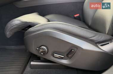 Внедорожник / Кроссовер Volvo XC60 2020 в 