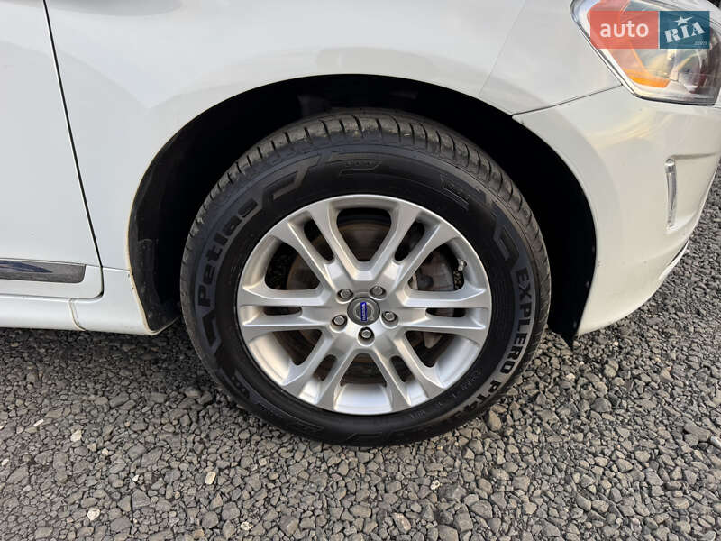 Позашляховик / Кросовер Volvo XC60 2016 в Луцьку