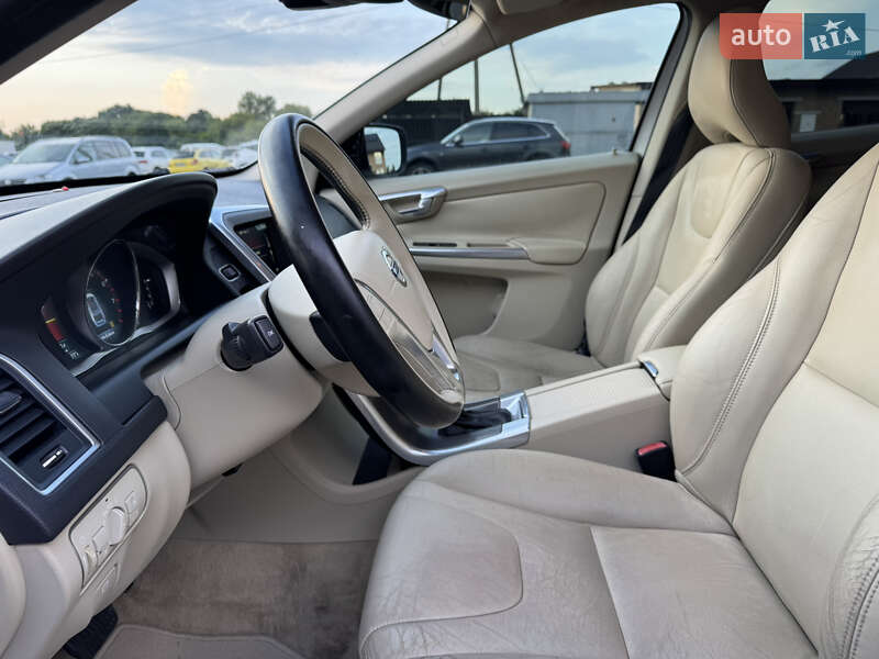 Позашляховик / Кросовер Volvo XC60 2016 в Луцьку