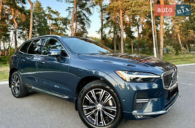 Внедорожник / Кроссовер Volvo XC60 2021 в 