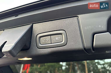 Внедорожник / Кроссовер Volvo XC60 2021 в 