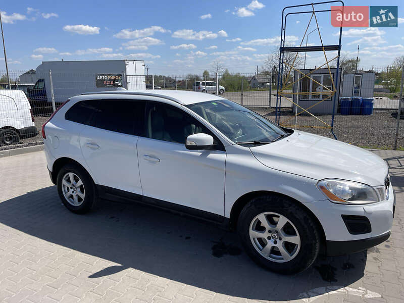 Позашляховик / Кросовер Volvo XC60 2012 в Нововолинську