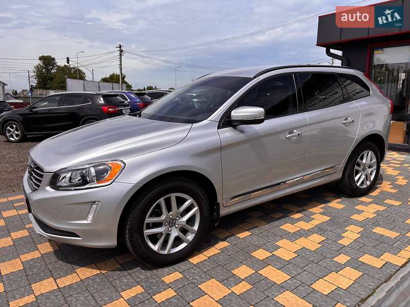 Позашляховик / Кросовер Volvo XC60 2017 в Львові