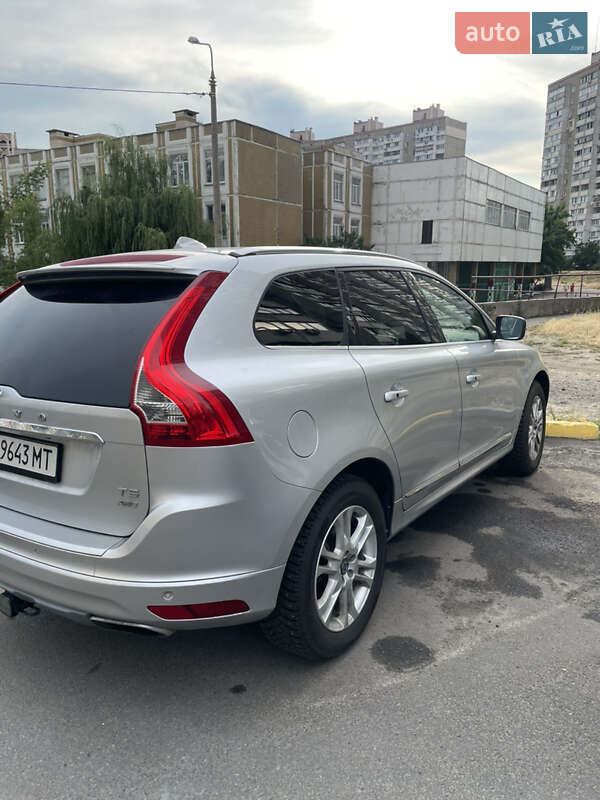 Позашляховик / Кросовер Volvo XC60 2015 в Києві