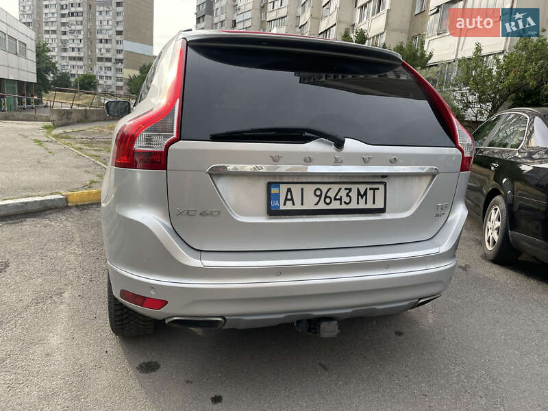Позашляховик / Кросовер Volvo XC60 2015 в Києві