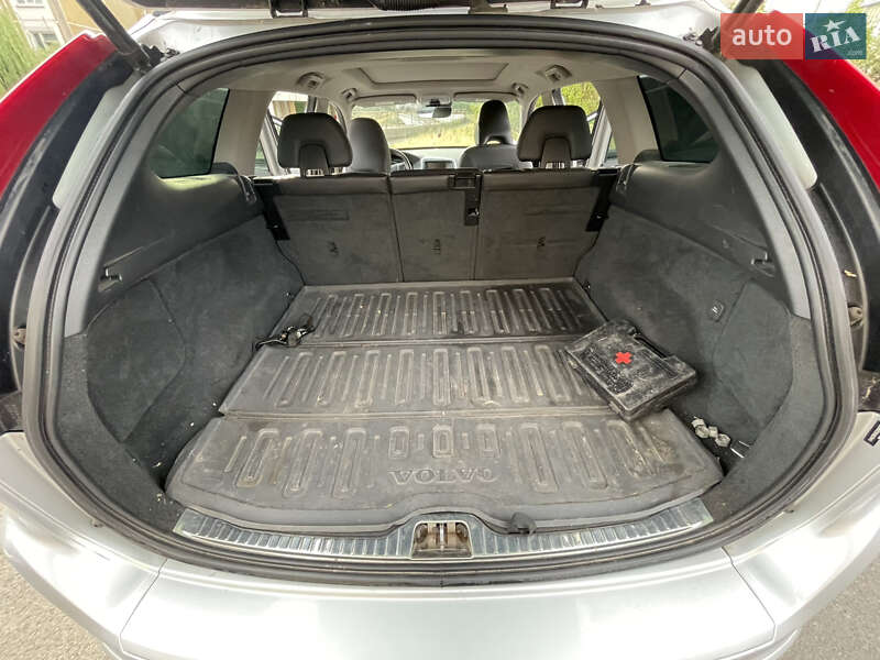 Позашляховик / Кросовер Volvo XC60 2015 в Києві