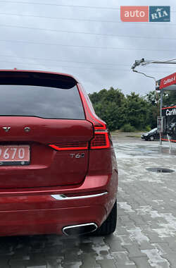 Внедорожник / Кроссовер Volvo XC60 2020 в 