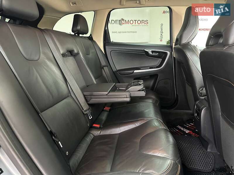 Позашляховик / Кросовер Volvo XC60 2012 в Києві