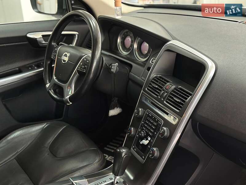 Позашляховик / Кросовер Volvo XC60 2012 в Києві