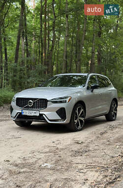 Внедорожник / Кроссовер Volvo XC60 2021 в 