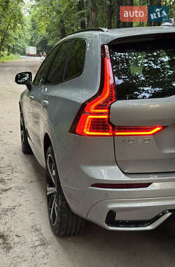 Внедорожник / Кроссовер Volvo XC60 2021 в 