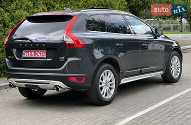 Внедорожник / Кроссовер Volvo XC60 2013 в 