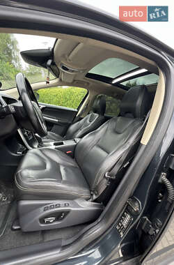 Внедорожник / Кроссовер Volvo XC60 2013 в 
