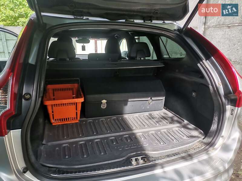 Внедорожник / Кроссовер Volvo XC60 2015 в Киеве