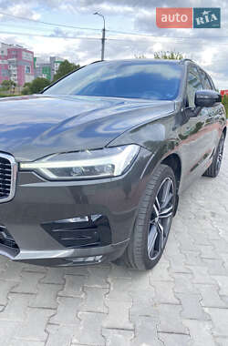 Внедорожник / Кроссовер Volvo XC60 2020 в 