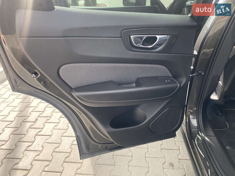 Внедорожник / Кроссовер Volvo XC60 2020 в Луцке