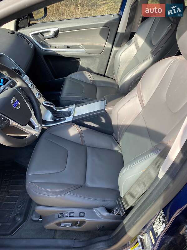 Внедорожник / Кроссовер Volvo XC60 2014 в Надворной фото 6 Внедорожник / Кроссовер Volvo XC60 2014 в Надворной