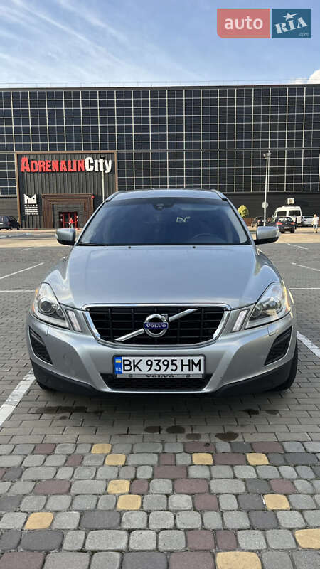 Volvo XC60 2011
