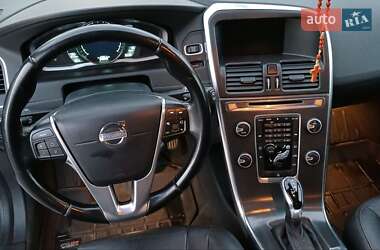 Внедорожник / Кроссовер Volvo XC60 2014 в 