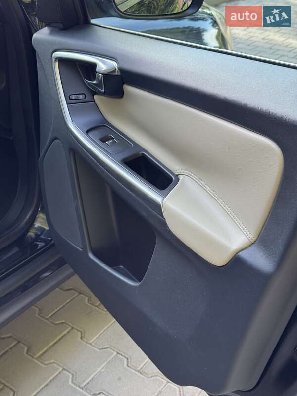Внедорожник / Кроссовер Volvo XC60 2015 в Тернополе фото 17 Внедорожник / Кроссовер Volvo XC60 2015 в Тернополе