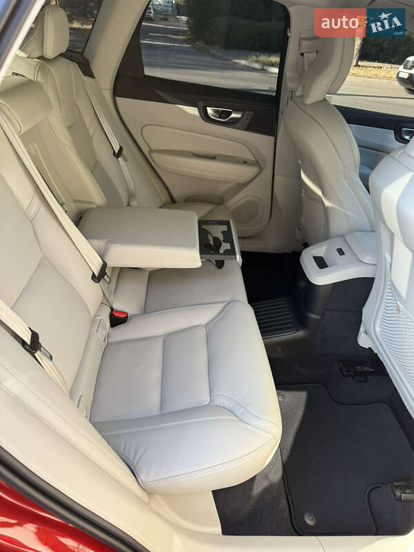 Внедорожник / Кроссовер Volvo XC60 2023 в Кропивницком