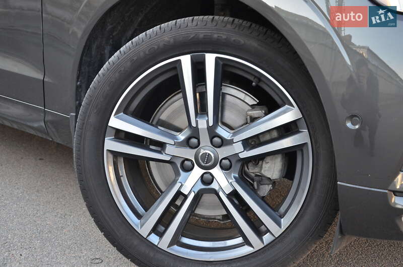 Внедорожник / Кроссовер Volvo XC60 2018 в Киеве фото 8 Внедорожник / Кроссовер Volvo XC60 2018 в Киеве
