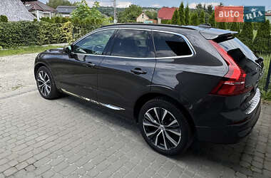 Внедорожник / Кроссовер Volvo XC60 2021 в 