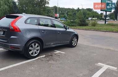 Внедорожник / Кроссовер Volvo XC60 2016 в 