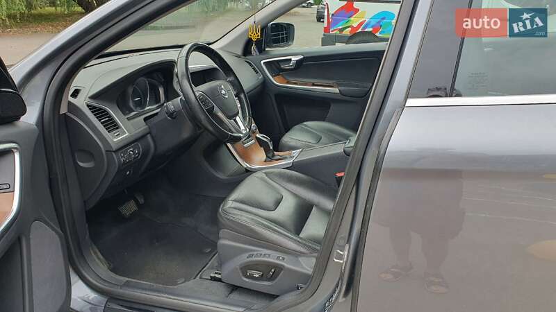 Внедорожник / Кроссовер Volvo XC60 2016 в Киеве фото 10 Внедорожник / Кроссовер Volvo XC60 2016 в Киеве